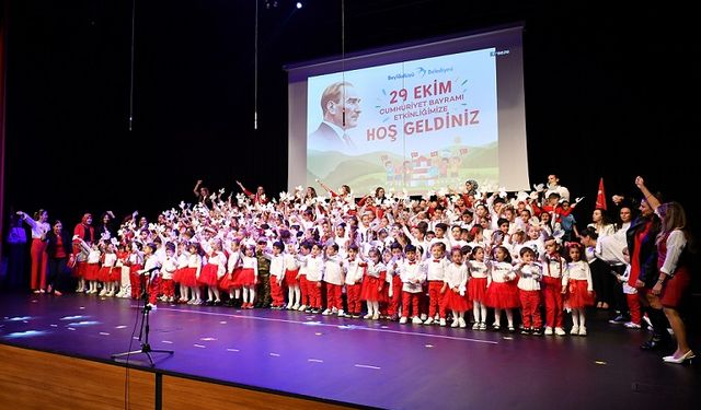 Cumhuriyet’in 102. Yılında Miniklerden Coşkulu Kutlama