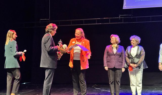 Tiyatro ve söyleşiyle farkındalık: “Şiddete karşı ortak mücadele şart”