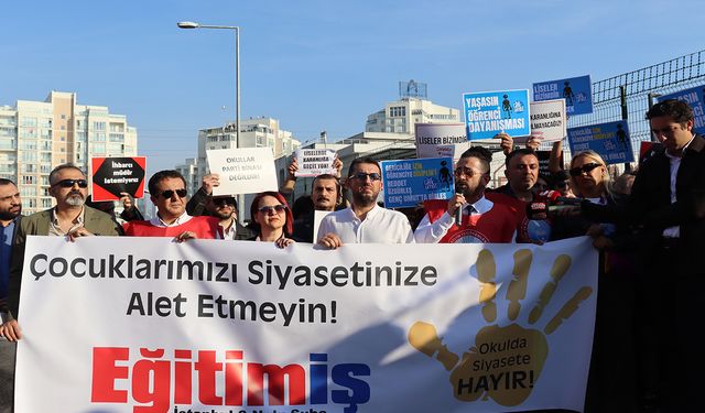 Küçükçekmece'deki Erdoğan Posteri Krizi: Okulda Siyaset Tartışması Büyüdü