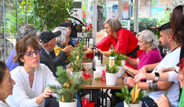 Beşiktaş’ta 65 Yaş Üstü Komşular İkebana Sanatıyla Tanıştı