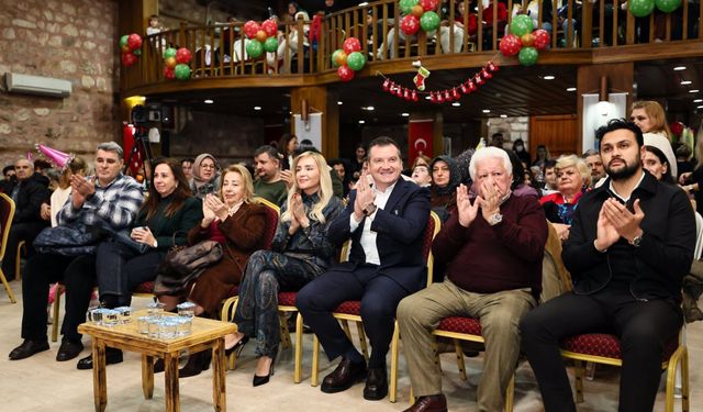 Başkan Balcıoğlu, EYKOM’da Düzenlenen Yılbaşı Partisinde Özel Bireylerle Buluştu