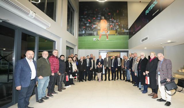 Ümraniye’de 10 Ocak Buluşması: Yerel Hizmetler, Küresel Gündem ve Medyanın Rolü Masaya Yatırıldı