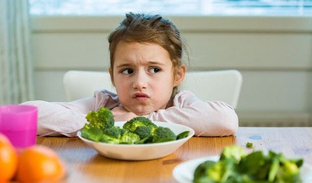 Çocuklar Neden Yemek Seçer? Uzman Görüşleriyle Nedenleri ve Çözüm Yolları