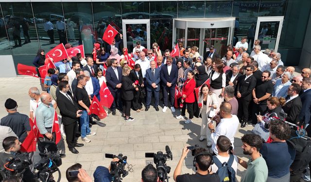 15 TEMMUZ TARTIŞMASI BAHÇELİEVLER'DE GERİLİMİ TIRMANDIRDI