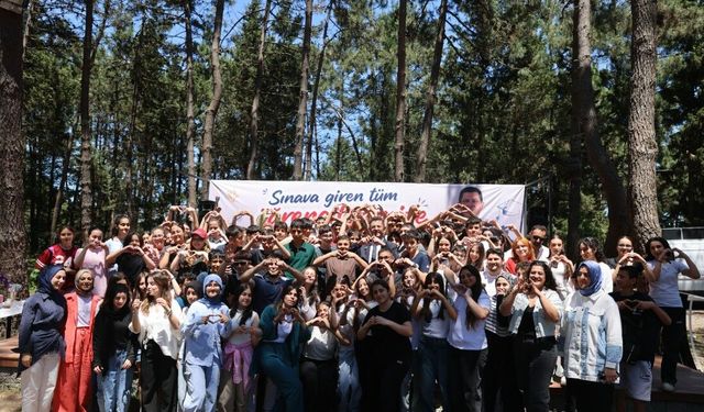 Çekmeköy Akademi Öğrencilerinden LGS'de Gururlandıran Başarı