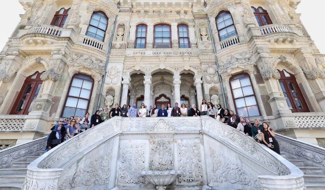Kadınlar, İstanbul'un tarihi mirasını profesyonel rehberler eşliğinde keşfedecek