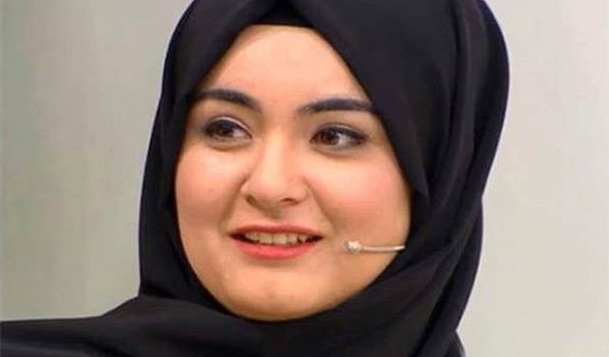 Ama dün paylaştığı fotoğrafta öyle bir şey vardı ki…Sosyal medya hesabından yaptığı reklamlarla paraya para demeyen fenomen,dün bu halde bir paylaşım daha yaptı.