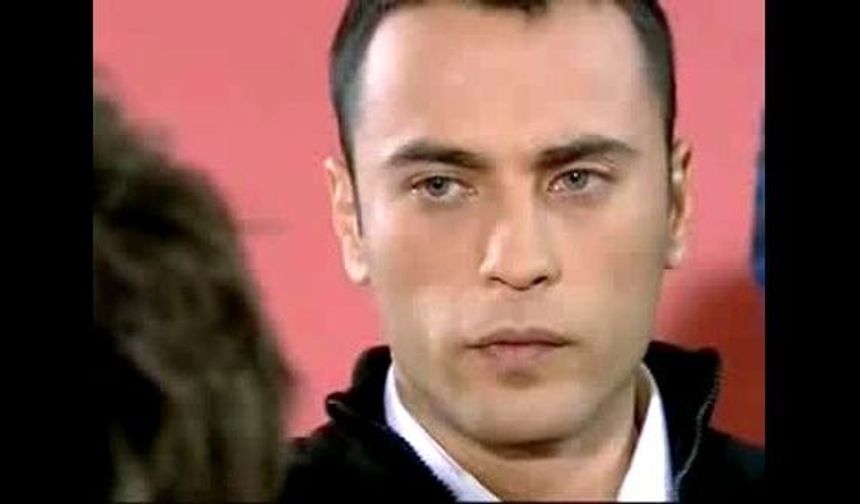 Bir zamanlar FOX ekranlarının en çok izlenen dizisi Arka Sıradakiler&#039;in sevilen karakteri Oktay&#039;ın son hali görenleri şaşırtıyor...