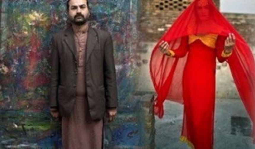 27 yaşındaki Wasseem Akram Pakistan’da bir cep telefonu aksesuarı satıcısı.
Ancak Akram’ın gündüz ile gece hayatı arasında dağlar kadar fark var.