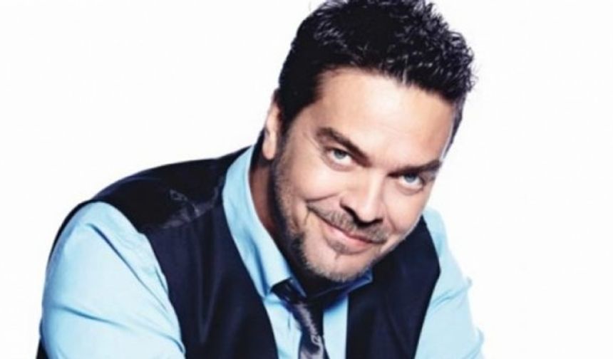 Beyazıt Öztürk&#039;ün sunduğu &#039;Beyaz Show&#039;&#039;un formatında radikal değişikliklere gidildi. Her hafta stüdyodan canlı yayınlanan programı iki haftada bir ve yurt dışından yayınlanacak olması &#039;Eski tadı olmayacak. O da bitti&#039; şeklinde yorumlandı.