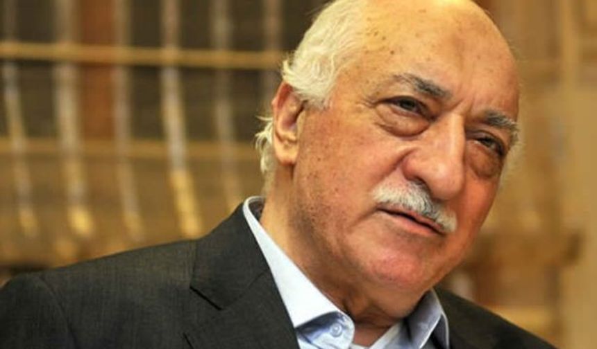 Fetullahçı Terör Örgütü&#039;nün finansörü Akın İpek&#039;in Fetullah Gülen&#039;le görüntüleri ortaya çıktı.