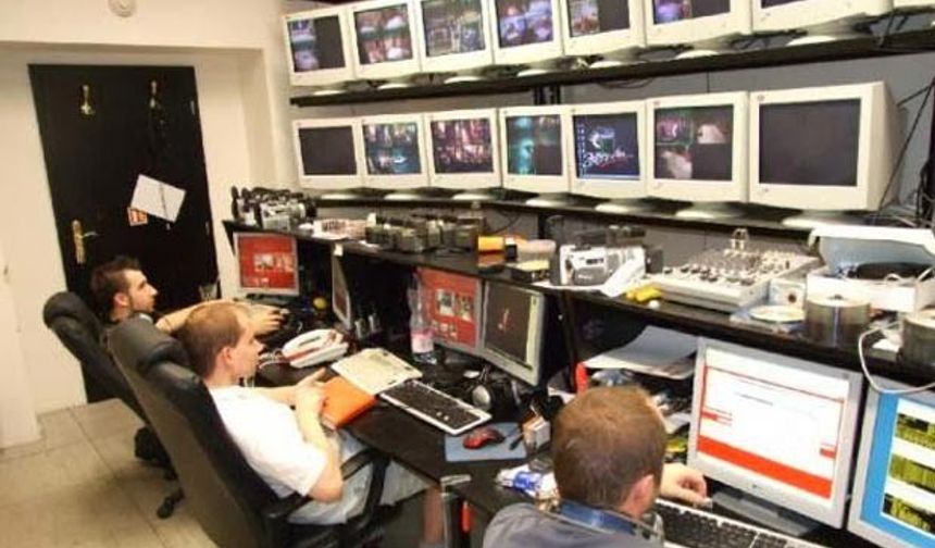 Big Sister, Prag
 
Girişi ücretsiz olan bu genelevin tek şartı cinsel ilişki sırasında videoya kaydedilmek. Kaydedilen görüntüler, internet üzerinden porno sitelerde yayınlanıyor. Tabii ki kullanıcının onayı alındıktan sonra.