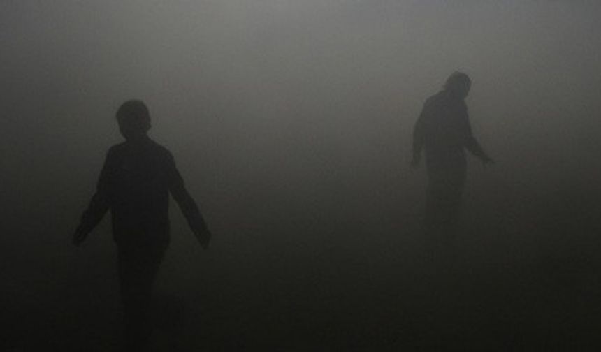 Modern tıp artık pek çok hastalığın çaresini buluyor, son 10 yılda teknolojide gelinen nokta hayal sınırlarımızı zorluyor. Ancak bütün bu sevindirici gelişmelere karşın, evren ve güzel gezegenimiz Dünya, hikmetini bir türlü çözemediğimiz sırlarla dolu. Bakın bilimin çözemediği 10 gizem ne?