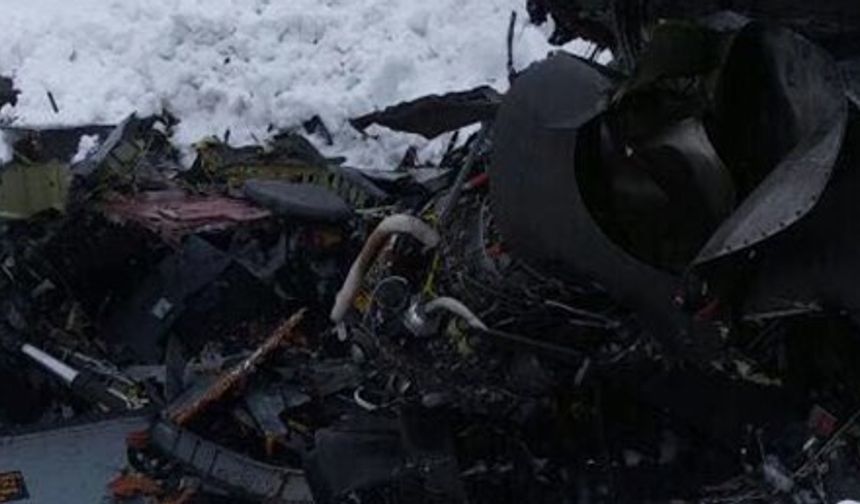 Emniyet Genel Müdürlüğü&#039;ne ait Sikorsky S-70 Blackhawk tipi helikopter, Tunceli&#039;de referandum nedeniyle görevlendirilmişti.