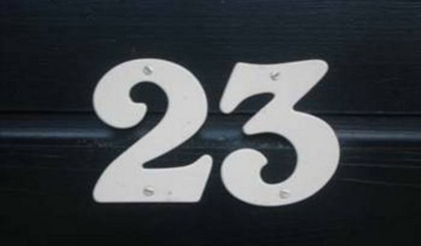 23 sayısı sadece 1&#039;e ve kendisine bölünebilen bir sayıdır.
