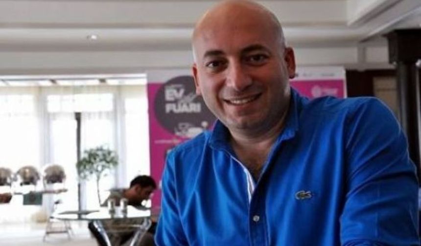 Mimar Selim Yuhay ile balerin Evlin Avidor 1997&#039;de evlendi. 3 çocuğu olan çift, iki yıl önce boşanma protokolüyle anlaşmalı boşandı. Protokolde Yuhay, Sarıyer&#039;deki kendi tasarımı olan evini eski eşi ve çocuklarına bıraktı. Çocukların velayeti anneye bırakıldı. Evlin Avidor mimarlık şirketindeki yüzde 5 hissesini Selim Yuhay&#039;a bırakırken, kendisine bir şirket otomobili verildi. Yuhay, boşanmadan iki ay sonra özel eşyalarını almaya gittiği evinde eşinin günlüğünü buldu.