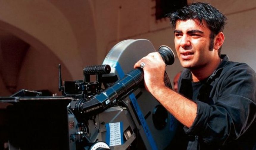 Fatih Akın

Fatih Akın, başrollerinde Meltem Cumbul, Güven Kıraç, Sibel Kekilli ve Birol Ünel&#039;in yer aldığı Duvara Karşı isimli projesiyle
40 yıl sonra Berlin Film Festivali&#039;nde Altın Ayı ödülünü kazanan ikinci Türk yönetmen oldu.