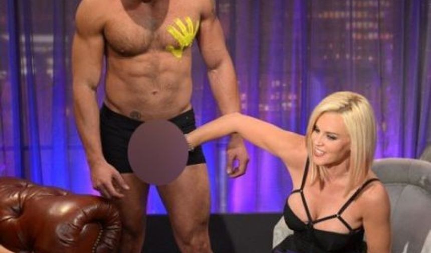 Şöhret yoluna ilk adımını Playboy ile atan seksi yıldız Jenny McCarthy