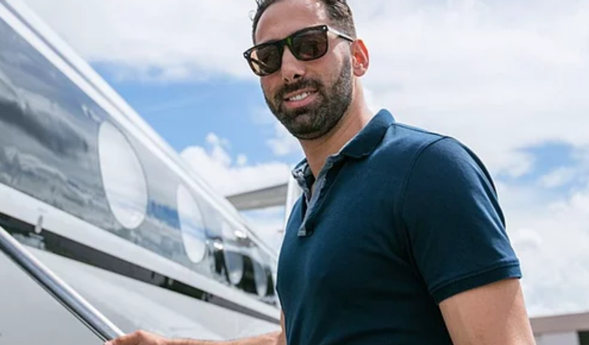 Wall Street&#039;in bilinen iş adamlarından Guy Gentile, Bahamalar&#039;da tatilde olduğu sırada 24 yaşındaki model sevgilisi Kristina Kuchma&#039;dan ayrıldı.

Genç kadın, sevgilisiyle olan ilişkisi yolunda gitmeyince hırsını çok farklı bir yoldan çıkardı.