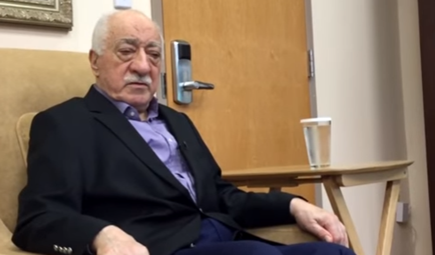 Ankara merkezli 19 ili kapsayan 2010&#039;da yapılan KPSS&#039;deki usulsüzlük operasyonu kapsamında mahkemeye sevk edilen ve aralarında Emniyet Amiri Öner Güven&#039;in de yer aldığı 32 şüpheli tutuklandı. 30 sanık ise adli kontrol şartıyla serbest bırakıldı. Tutuklananlar arasında Dışişleri Bakanlığı, TRT, Türk Tarih Kurumu, Basın Yayın Enformasyon ve İŞKUR gibi kurumlarda çalışanlar olduğu öğrenildi.