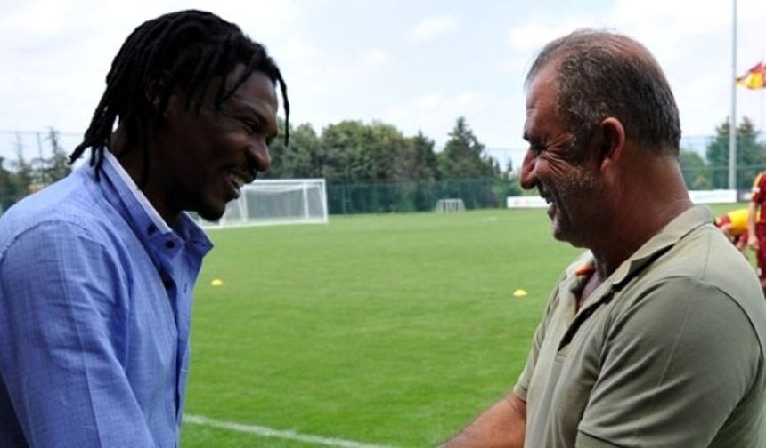 Galatasaray&#039;ın  ve futbol dünyasının efsane futbolcularından Rigobert Song geçirdiği felçten sonra yoğun bakıma alınmıştı.Kamerunlu futbolcu öldü mü? Rigobert Song ile ilgili aldığımız son haber ise üzücü oldu. Geçtiğimiz hafta geçirdiği kısmi felç nedeniyle komaya girmişti. Hayati tehlikesi bulunan Rigobert Song&#039;un öldüğüne dair çıkan haberler gerçeği yansıtmıyor.