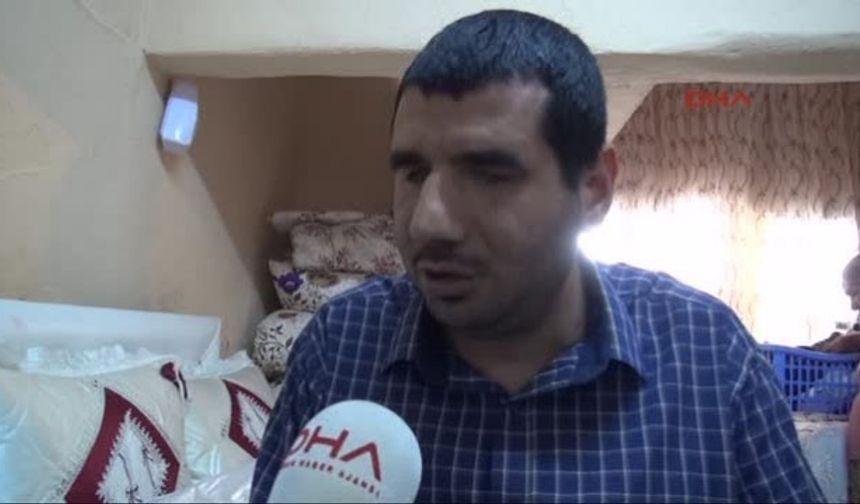 5 BİN LİRA VE ALTINLARI ALIP KAÇTI

İddiaya göre, 15 Nisan&#039;da sabah kalkan Çiçeklidağ, Necla T. ile kızının evi terk ettiğini fark etti. Necla T.&#039;ye ulaşamayan Çiçeklidağ, beraberinde
