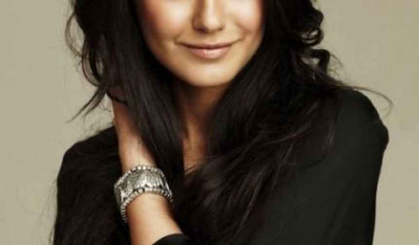 12. Emmanuelle Chriqui