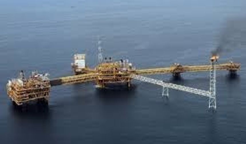 Enerji ve Tabii Kaynaklar Bakanı Ali Rıza Alaboyun, Türkiye&#039;de geçen yıl petrol ve doğalgaz aramada tüm zamanların en fazla sondaj metrajına ulaşıldığını belirterek, &quot;Tespit ve arama çalışmaları sonucunda 2003-2015 Eylül ayı sonu itibarıyla 29,2 milyon ton ham petrol, 3,56 milyon ton petrol eş değeri doğalgaz elde edildi. Üretilebilir rezerv ise 2014 sonu itibarıyla 42,6 milyon tona ulaştı&quot; dedi.