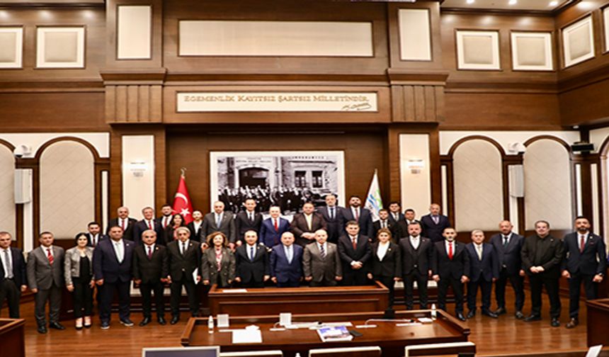 BÜYÜKÇEKMECE BELEDİYE MECLİSİ YENİ DÖNEMİN İLK TOPLANTISINI GERÇEKLEŞTİRDİ