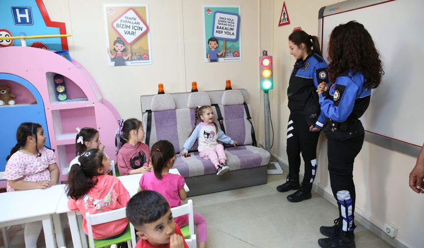 Küçükçekmece’de Çocuklara Hem Trafik Eğitimi Hem Yaz Eğlencesi!