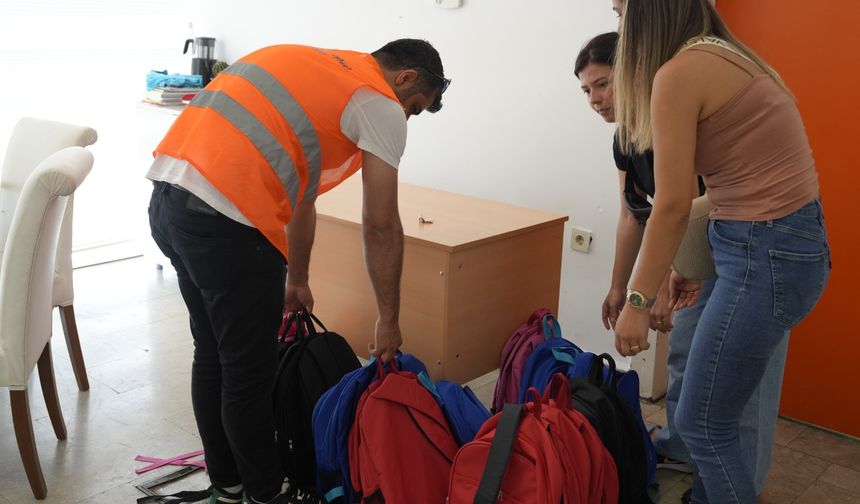 Kartal Belediyesi’nden İhtiyaç Sahibi Öğrencilere Kırtasiye Desteği