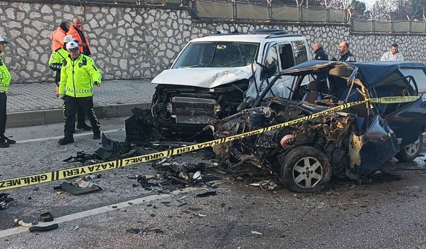 Burdur-Fethiye Karayolunda Zincirleme Trafik Kazası: 2 Ölü, 3 Yaralı