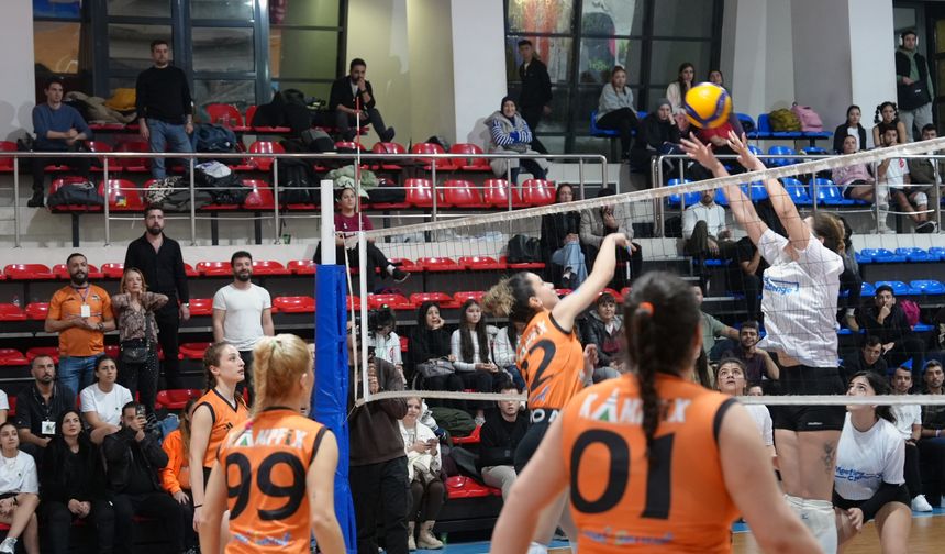Kadınlar, Voleybol Sahasında Eşitlik İçin Bir Araya Geldi