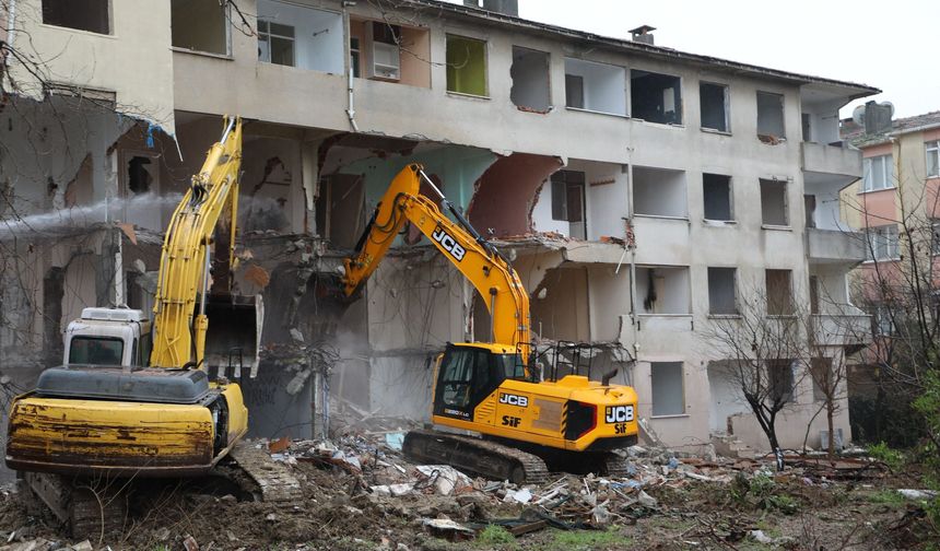 Büyükçekmece’de 146 Aile Daha Deprem Riskinden Kurtuldu