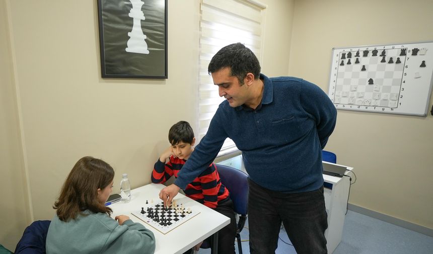 Maltepe’de Çocuklara Satranç Kursu