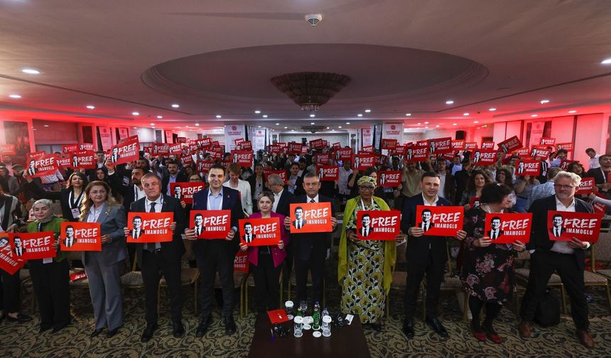 Ayşegül Ovalıoğlu: “Gençlerin öncülüğüne hepimizin ihtiyacı var”