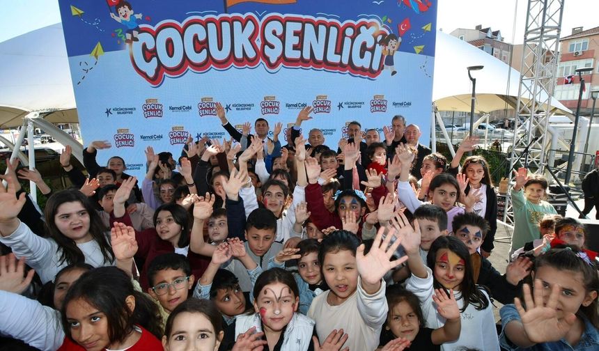 Küçükçekmece’de 23 Nisan Coşkusu İlçeye Yayıldı