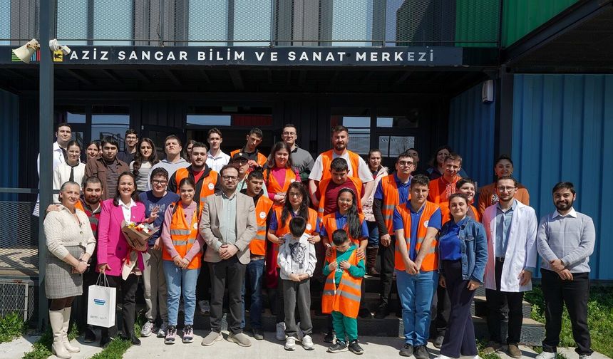 ENGELSİZ YETENEKLER BİLİMLE BULUŞTU: BEYLİKDÜZÜ’NDE ÖZEL BİREYLERE ROBOTİK KODLAMA DESTEĞİ
