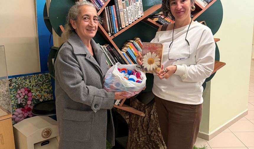 Kartal’da Anlamlı Dönüşüm: Atığını Getiren Kitapla Buluşuyor