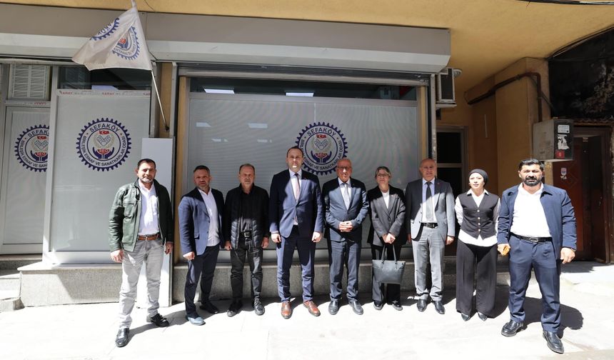 CHP heyetinden Sefaköy Birleşik Esnaf ve Sanatkârlar Odası’na ziyaret