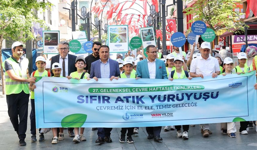 Bağcılarlı Miniklerden Sıfır Atık Defilesi