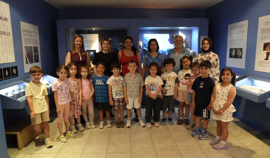 Kartallı Minikler Denizlerin Gizemli Dünyasını Keşfetti