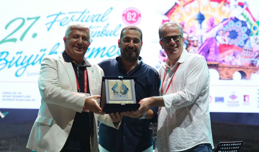 Büyükçekmece Festivali'nde Ümit Yaşar Rüzgârı: Binlerce Kişi Aynı Şarkılarda Buluştu