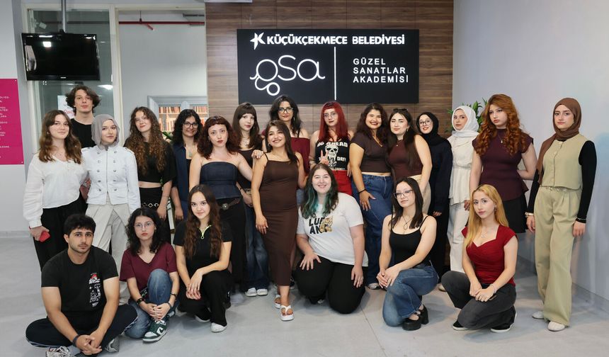 Küçükçekmece Belediyesi Güzel Sanatlar Akademisi'nden Büyük Başarı: Genç Yetenekler Zirvede