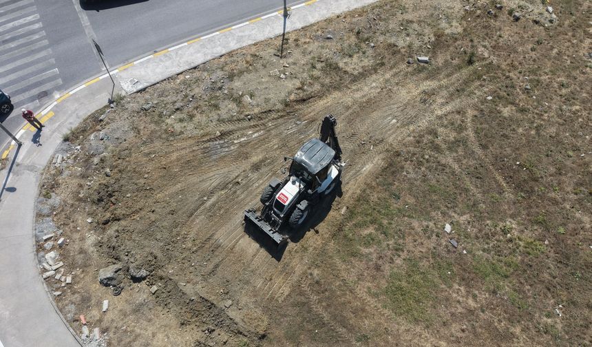 ESENYURT’TA ATIL ARSALAR OTOPARKA DÖNÜŞÜYOR
