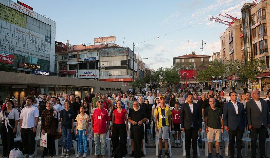 FİLENİN SULTANLARI’NIN YARI FİNAL COŞKUSU MALTEPE’YE TAŞINDI