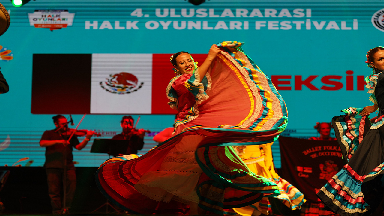 Dünya Dansları Kartalda Buluştu 3