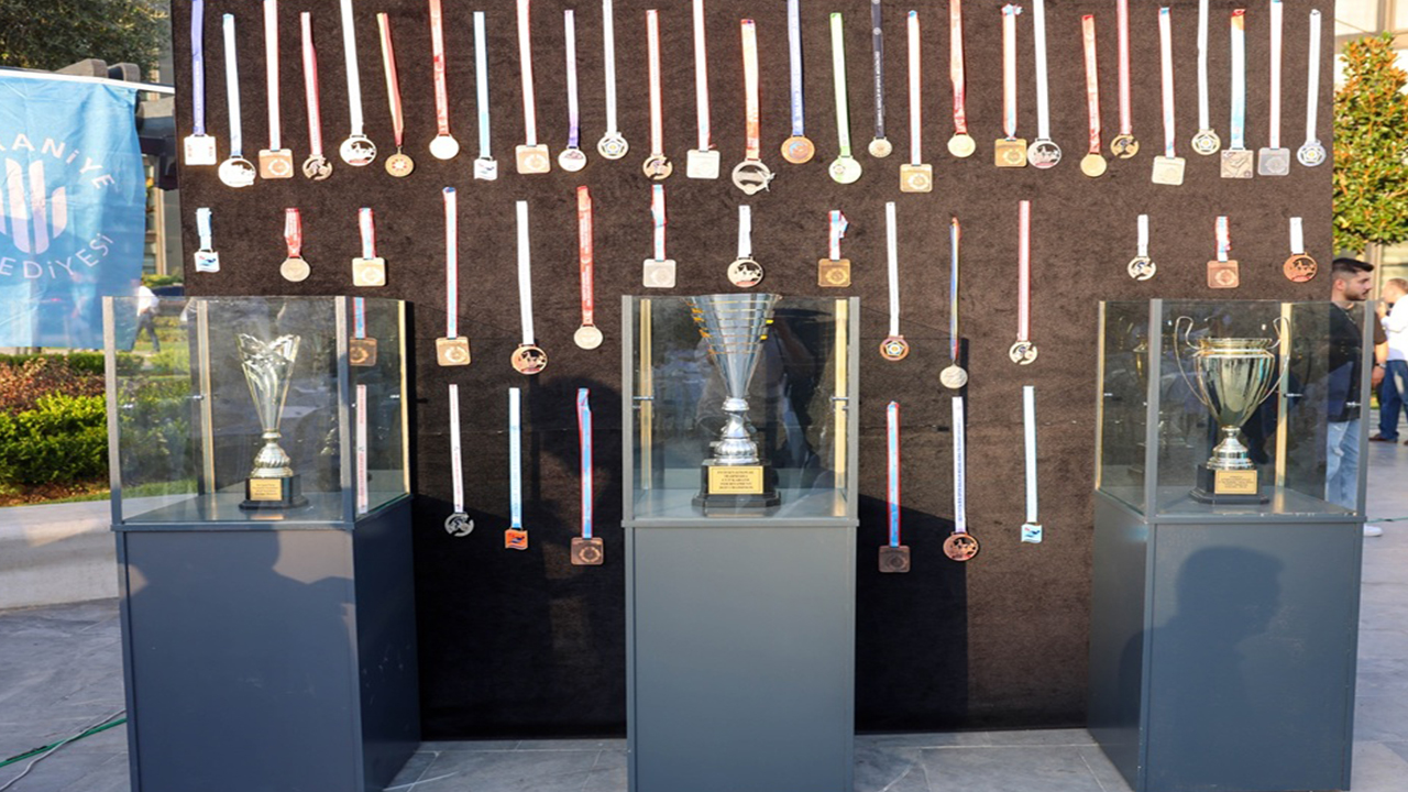 Ümraniue Altın Kupa 3