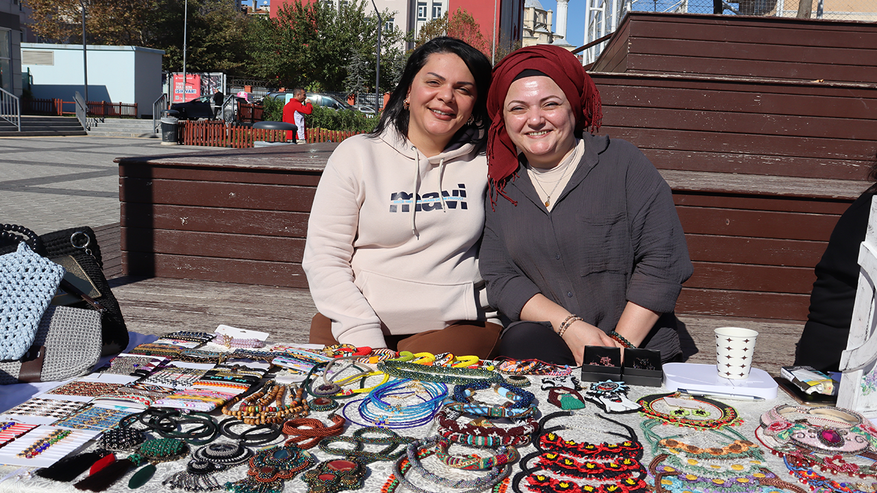 Kadınlarım El Emegi