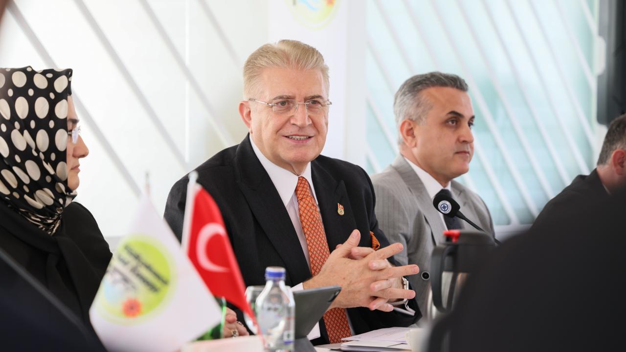 30Bef6A5 E28A 4E8B B749 3Bc150B5Faeb